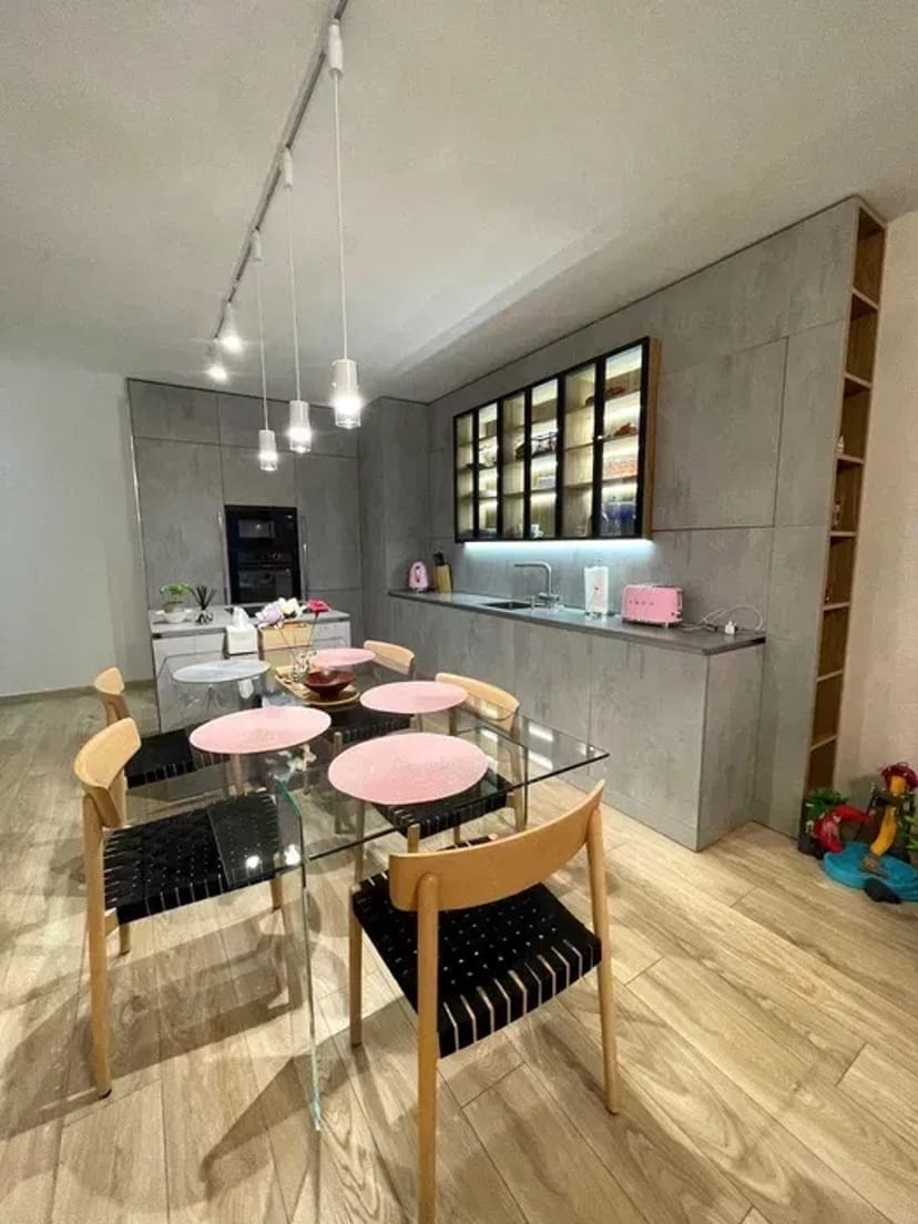 Меблі на завмовлення(мебель на заказ), кухні, шафи, гардеробніпослуги