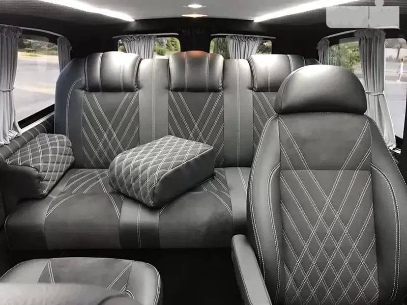 Мікроавтобус Mercedes Vito, до 8 пасажирських місць