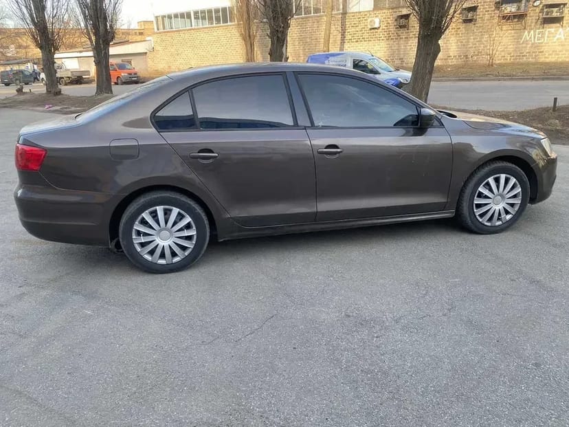 Авто є різні варіанти авто автомат газ/бензин 4000-4200грн/тиждень