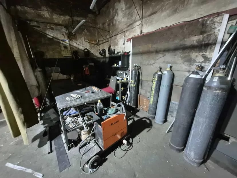 Токарні роботи, рубка гілятиною, стрічкова пила по металу, трубогиб