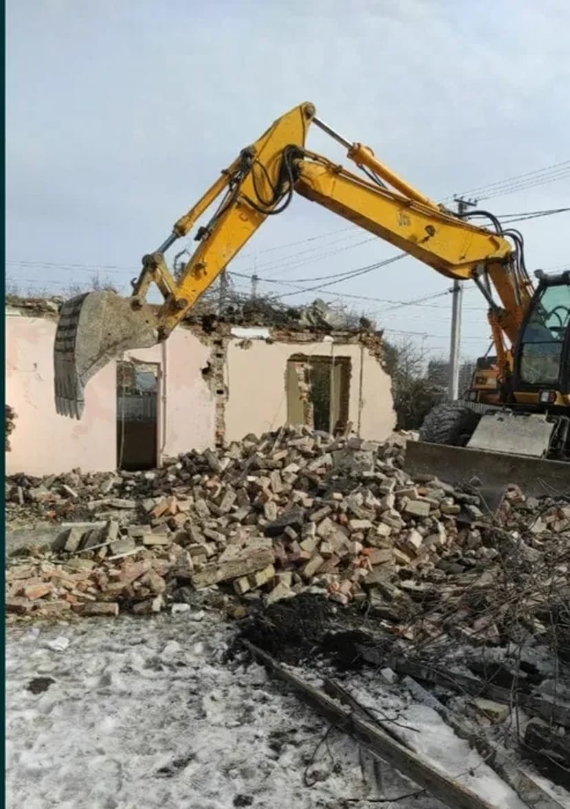 Промисловий демонтаж будинків , приміщень, демонтажні роботи.