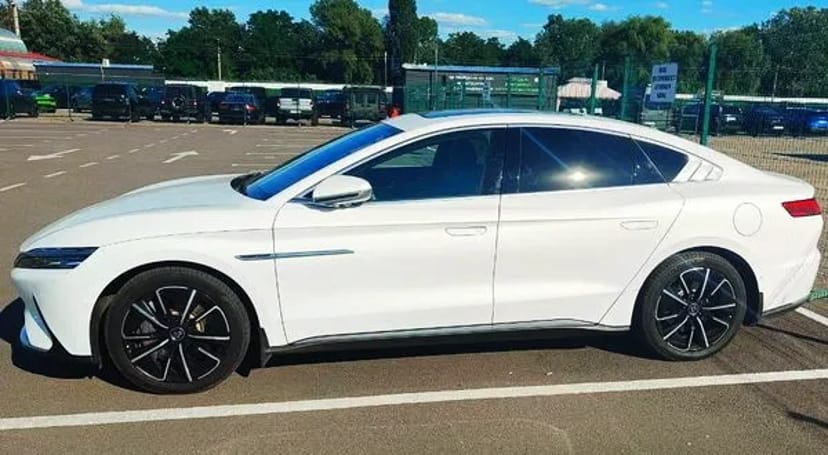 431 BYD HAN авто на весілля