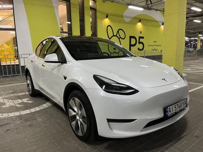 Tesla Model Y Long Range Dual Motor