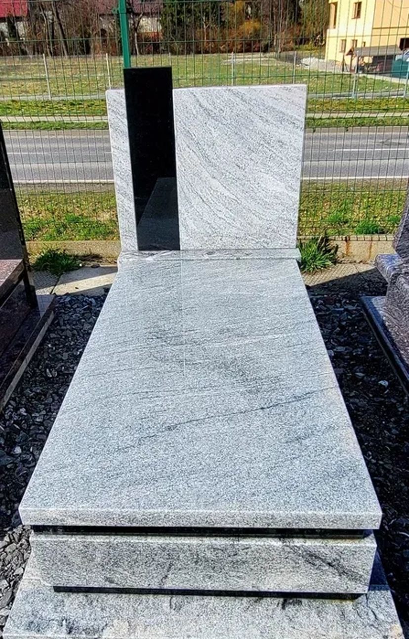 Пам’ятники з граніту з імпортних матеріалів — індивідуальний дизайн