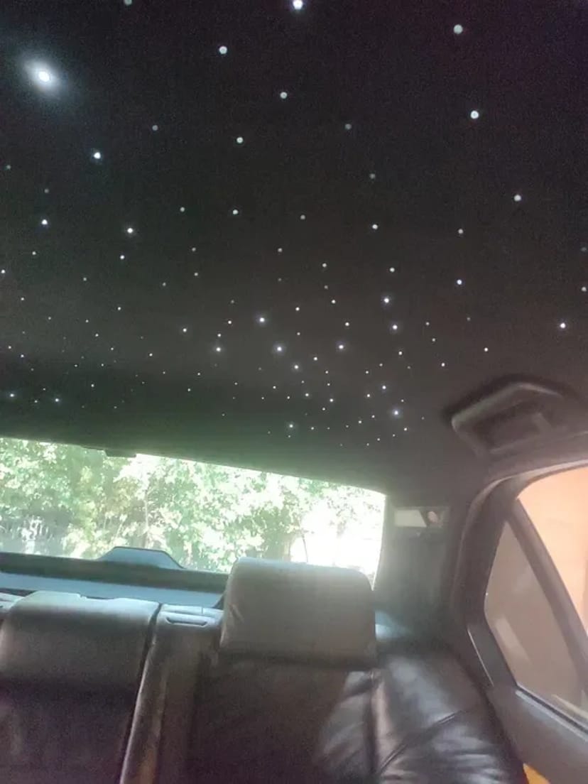 Перетяжка карт дверей авто,стелі, підлокітники, стійки, пластик.