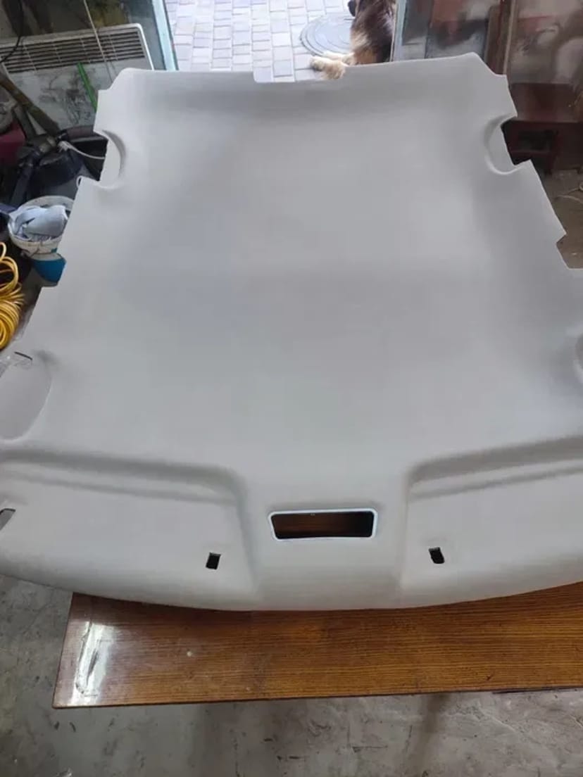 Перетяжка карт дверей авто,стелі, підлокітники, стійки, пластик.