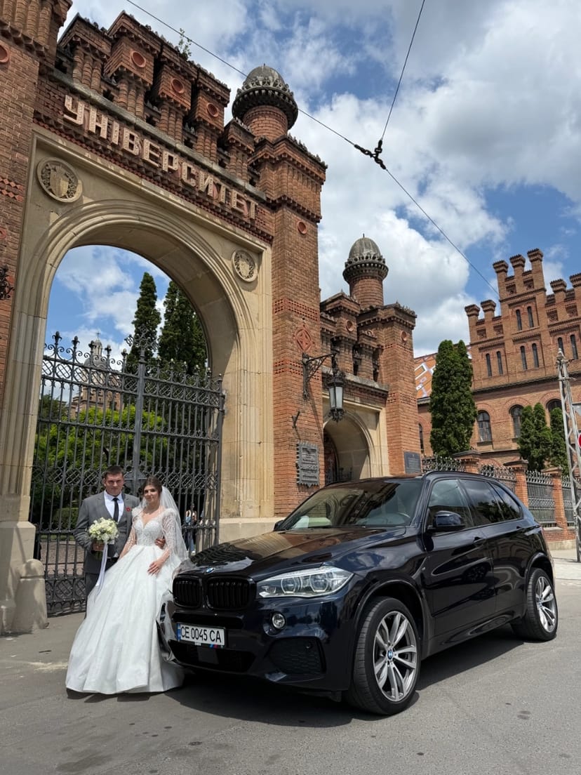 Авто з водієм на весілля. Royal Ride. BMW X5