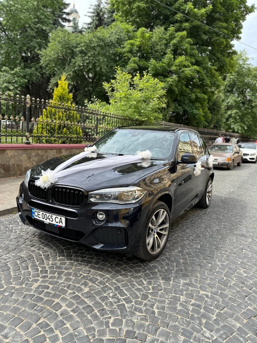 Авто з водієм на весілля. Royal Ride. BMW X5