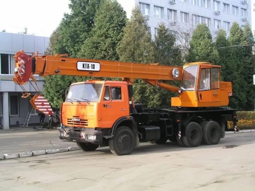 Універсальний Автокран Камаз КТА - 18