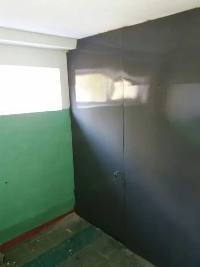 Тамбурні перегородки. Двері у тамбур. Перегородки у під'їзді Двері.