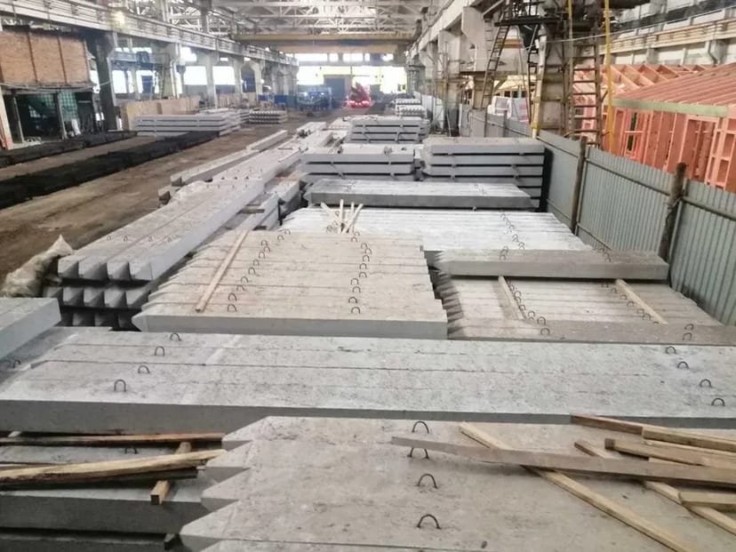 Фундамент на залізобетонних палях , Забивка та виробництво свай