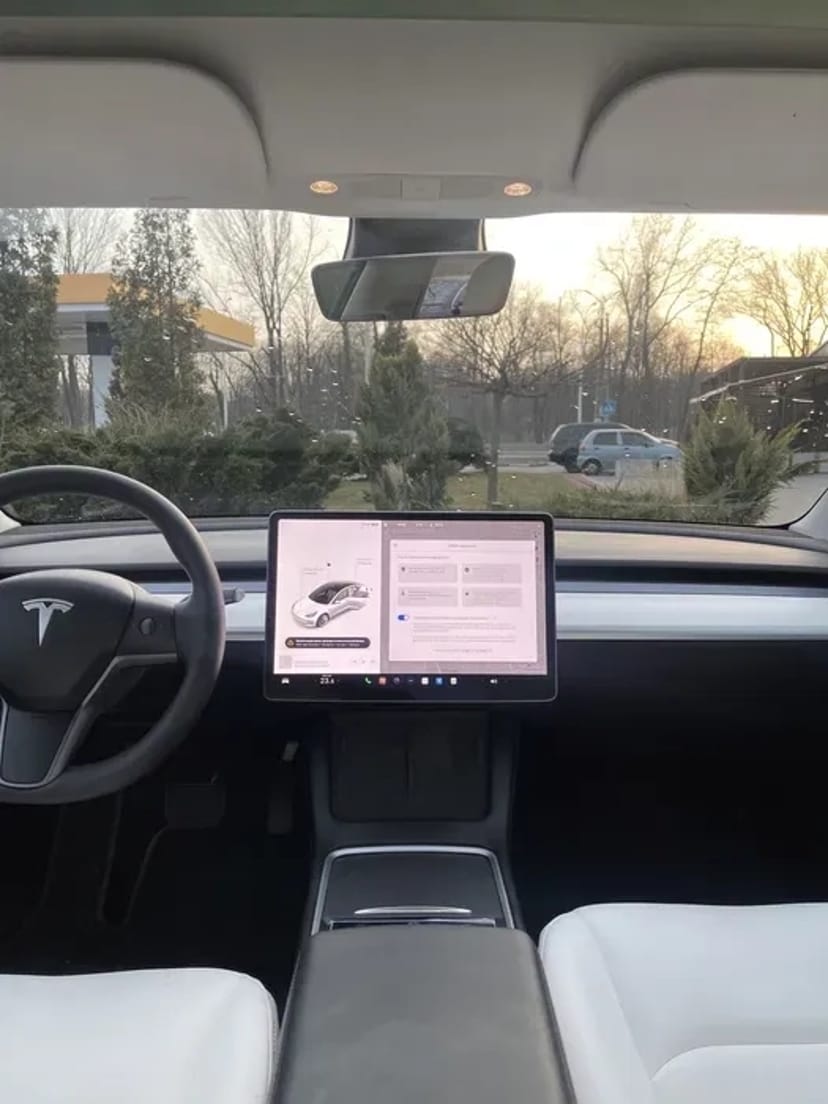 Tesla 3 / X /Y / Performance