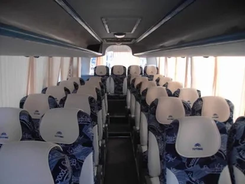 326 Автобус на весілля Yutong 30 місць