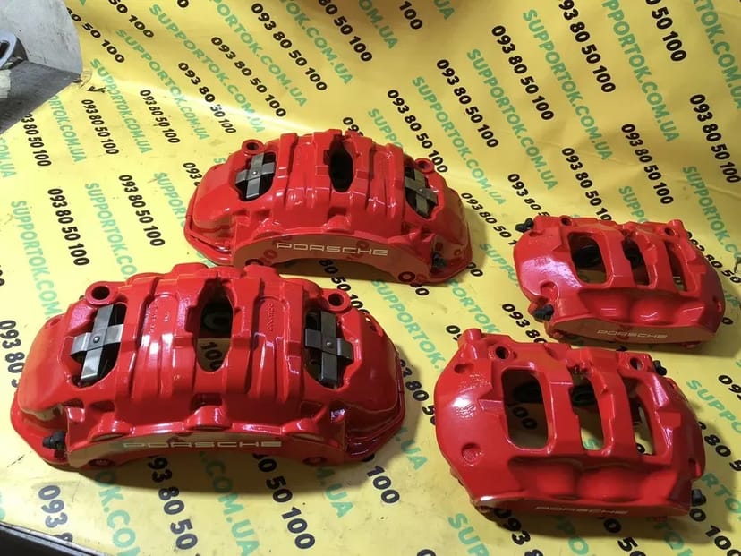 Професійне фарбування супортів з логотипом brembo porsche tesla