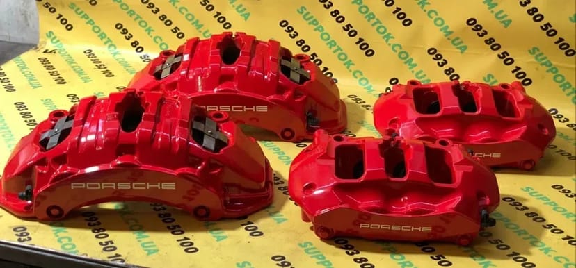 Професійне фарбування супортів з логотипом brembo porsche tesla