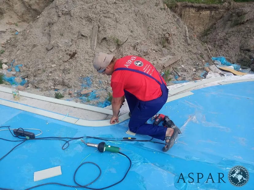 БУДІВНИЦТВО ПОЛІПРОПІЛЕНОВИХ БАСЕЙНІВ