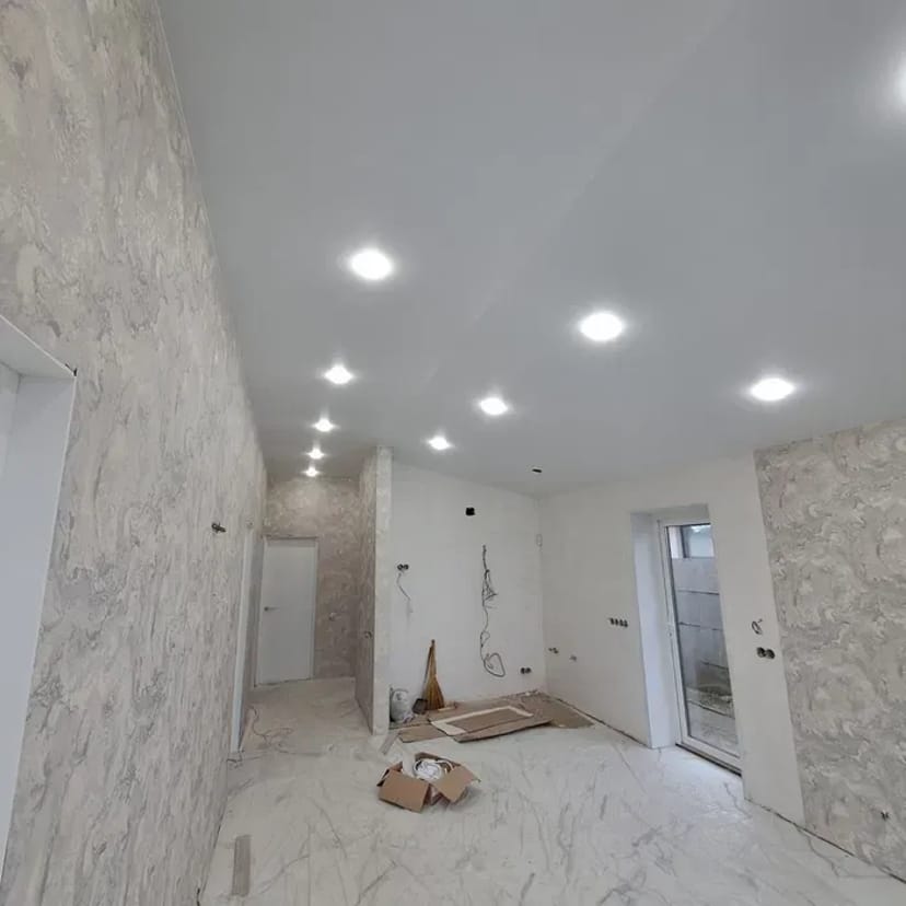 Натяжні стелі.