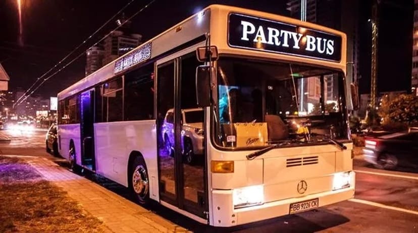 065 Автобус Party Bus Vegas на день народження