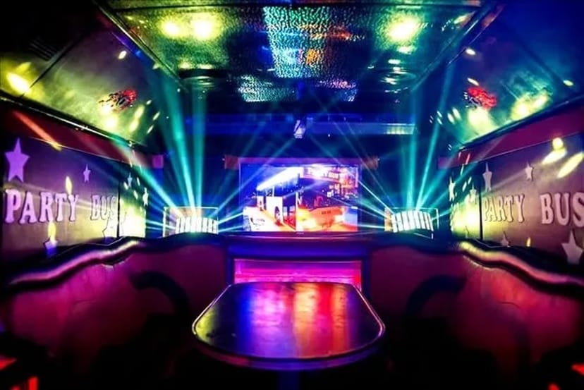 065 Автобус Party Bus Vegas на день народження