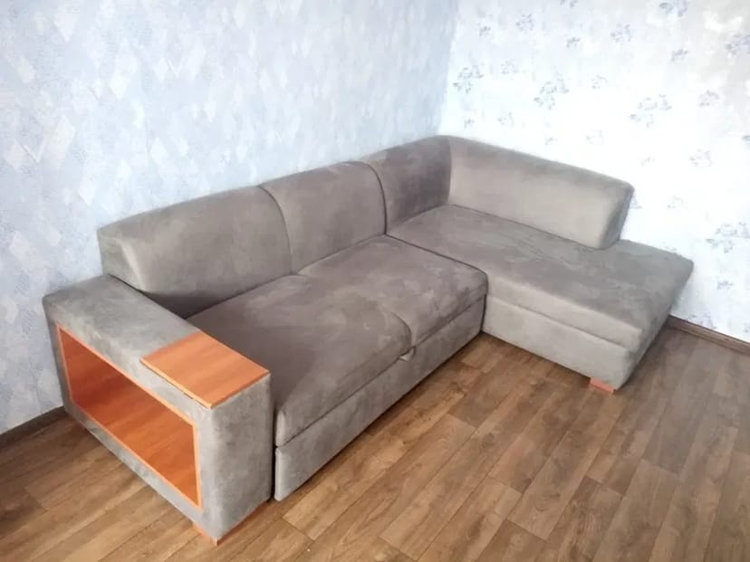 Перетяжка ремонт, м'ягких меблів, дивана, крісла, кухонного куточка, стільчиків