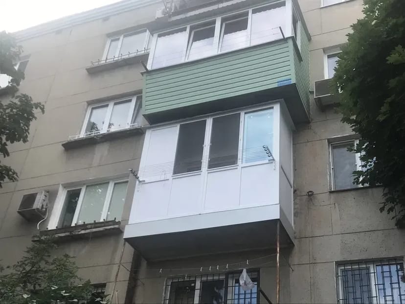 Скління балкона. Балкон під ключ. Французький балкон. Вікна