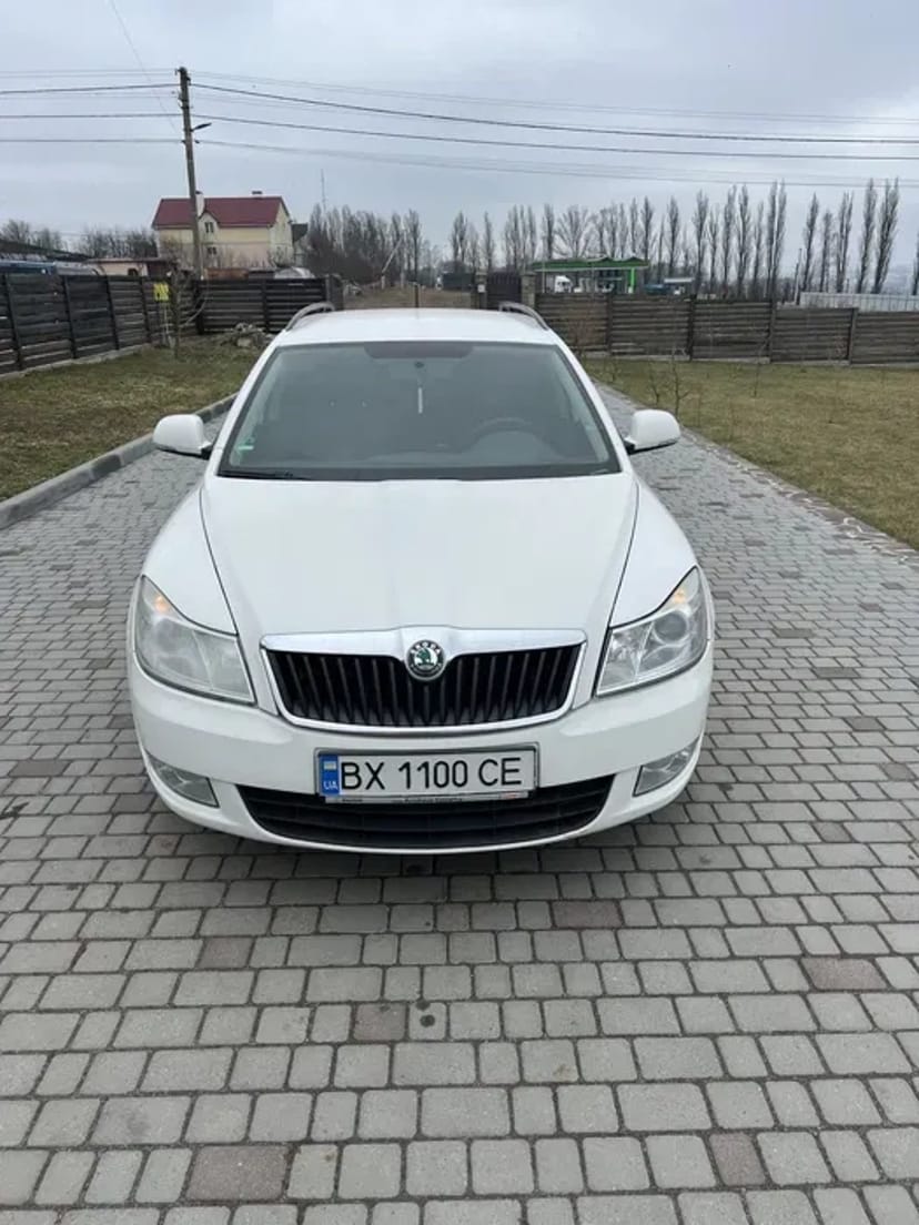 Авто для таксі, доставок або на власні потреби 