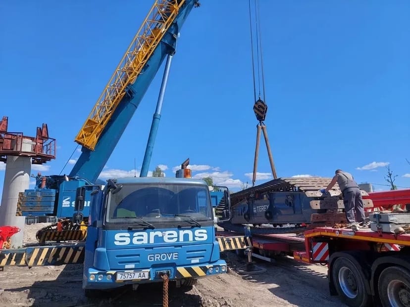 Автокран LIEBHERR LTM1055