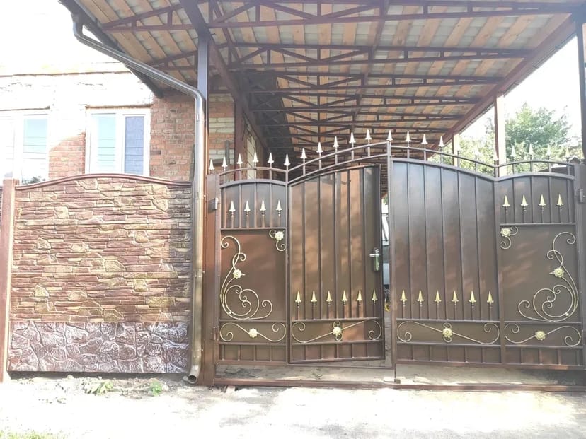 Ворота, хвіртки, європаркан, встановлення євроогорож, тротуарна плитка.