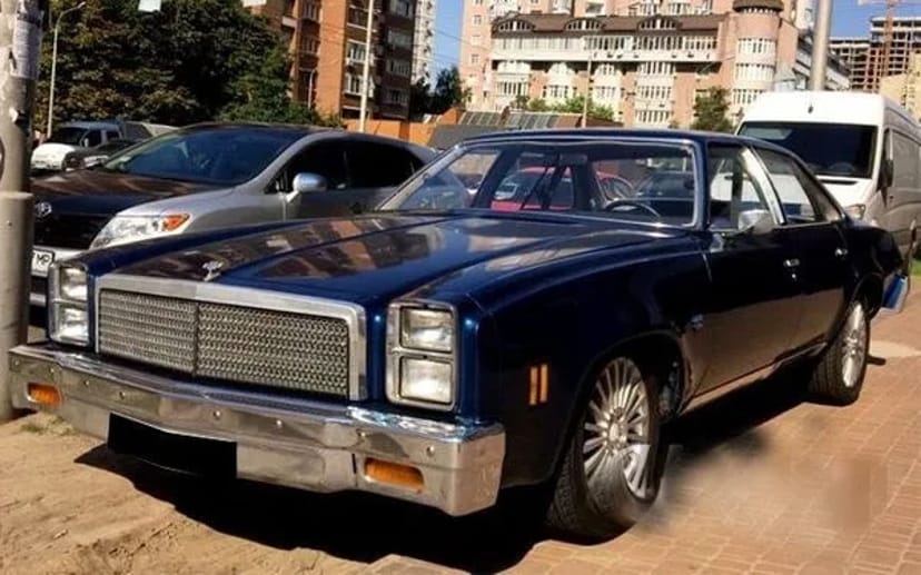 387 Ретро авто на зйомки фотосесію Chevrolet Malibu Classic 