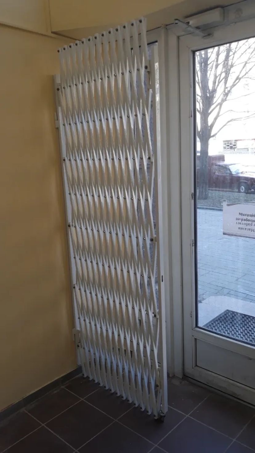 Захисні розсувні решітки на двері та вікна 1м2