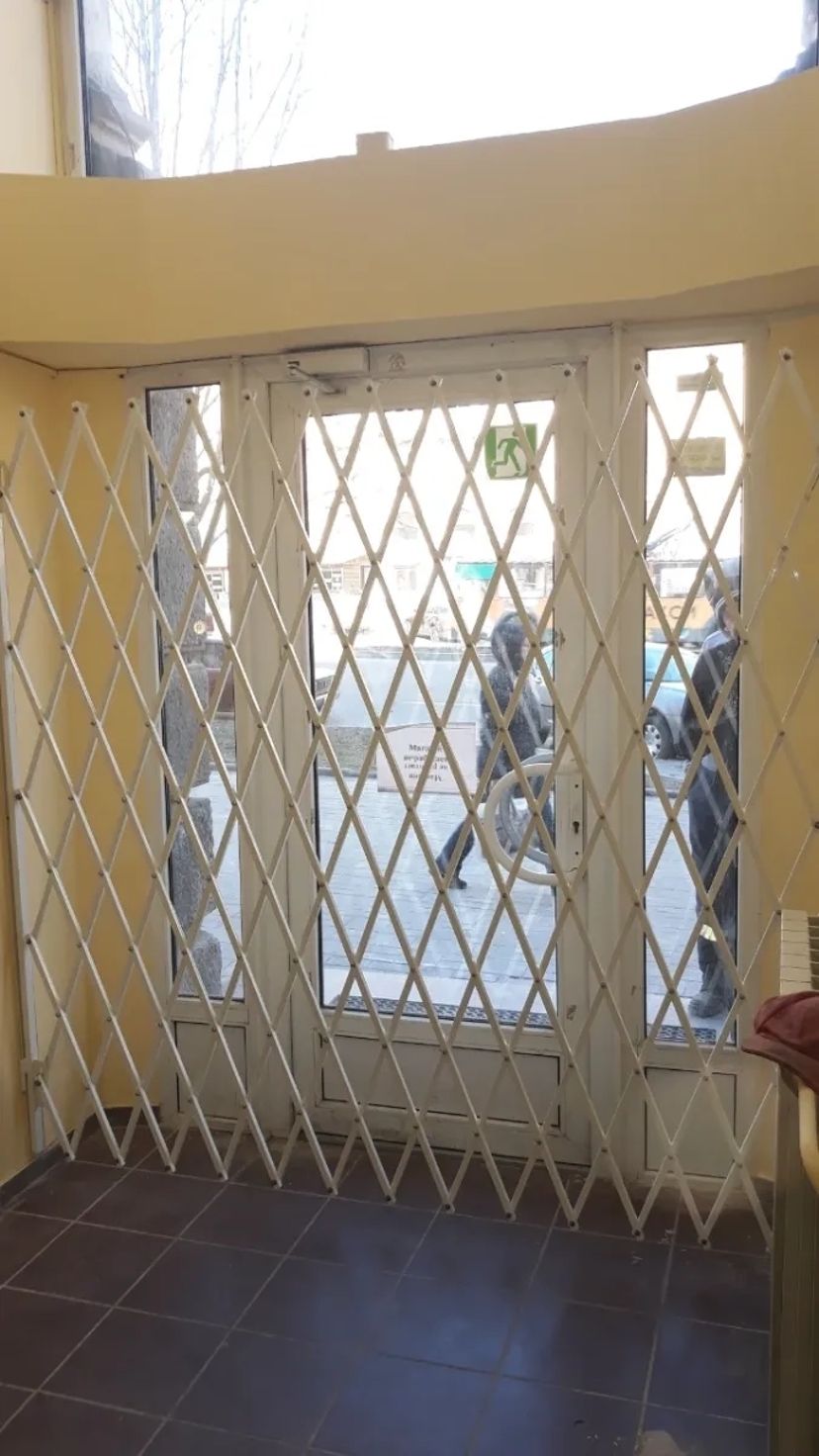 Захисні розсувні решітки на двері та вікна 1м2