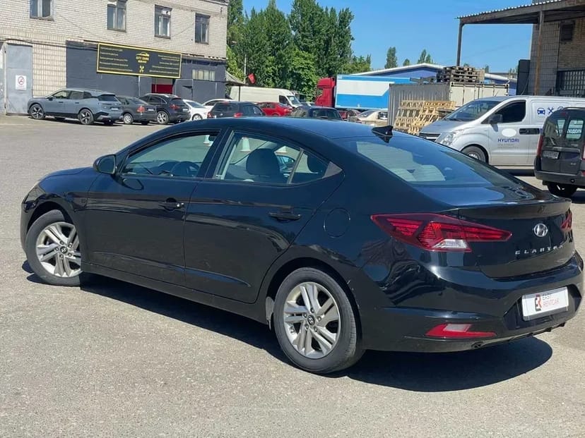 Hyundai Elantra 2019-2020