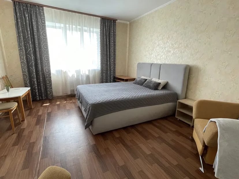 Однокімнатна квартира, подобово Глеваха/Вартість включає проживання 2-х осіб.