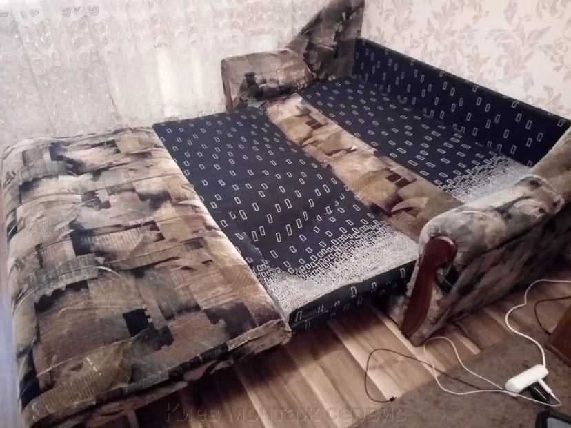 Ремонт зламаних пружин в дивані, матраці, ліжка Київ. Ремонт дна, підстави. Правий берег