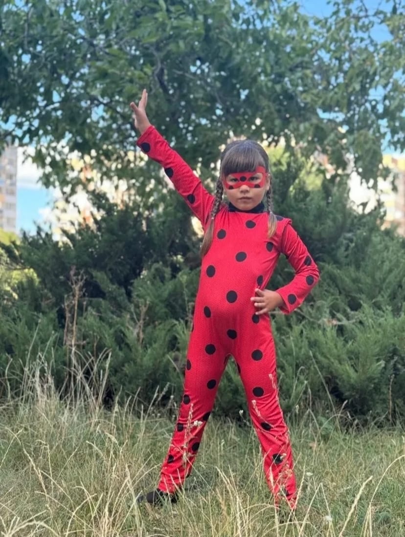 Костюм Леді Баг 5-6 років є декілька варіантів