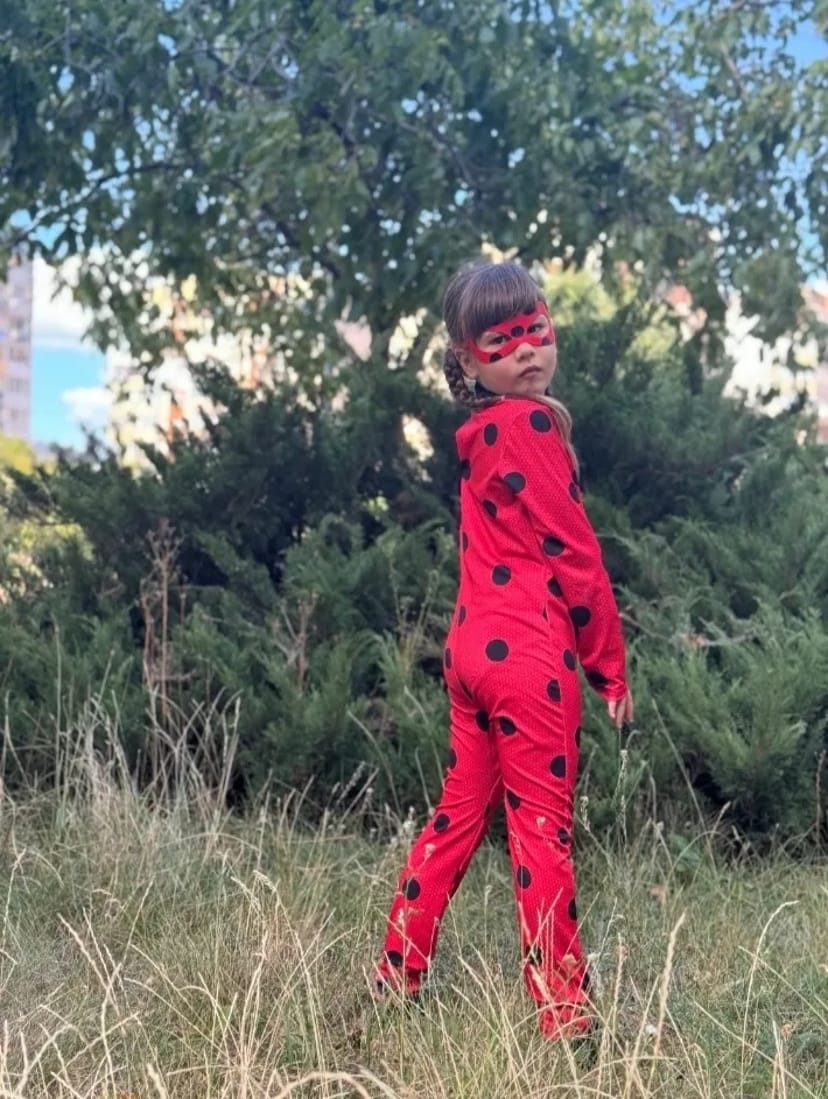 Костюм Леді Баг 5-6 років є декілька варіантів