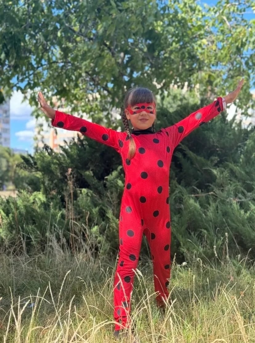 Костюм Леді Баг 5-6 років є декілька варіантів