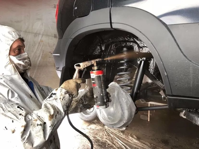 Антикорозійна обробка кузова, послуги з захисту дна автомобіля