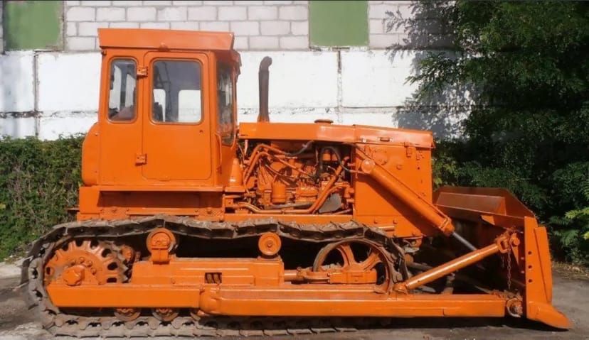 Бульдозер ДЗ-110 (Т-130).-готовий до роботи