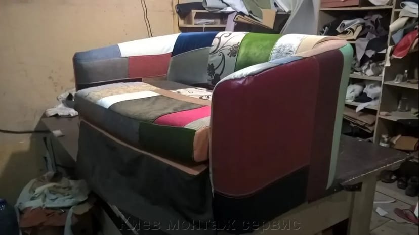 Перетяжка та ремонт м'яких меблів, стиль "Pagework"