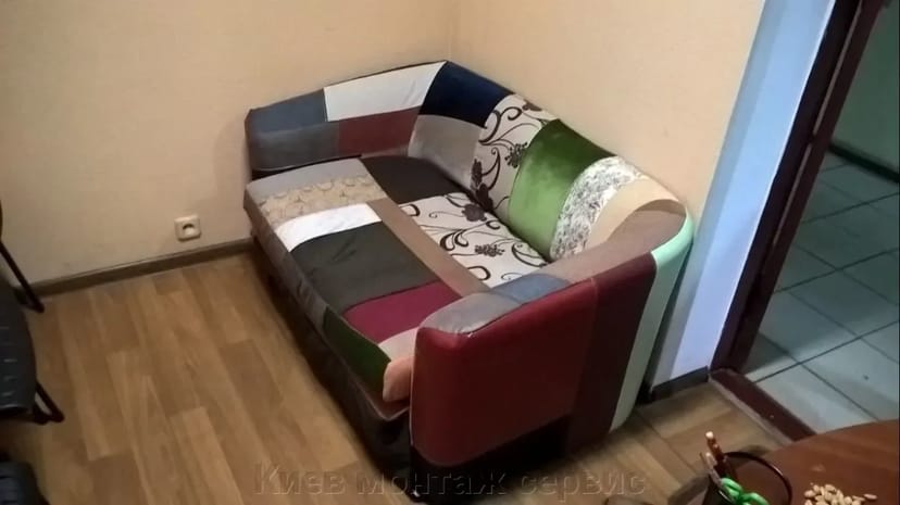 Перетяжка та ремонт м'яких меблів, стиль "Pagework"