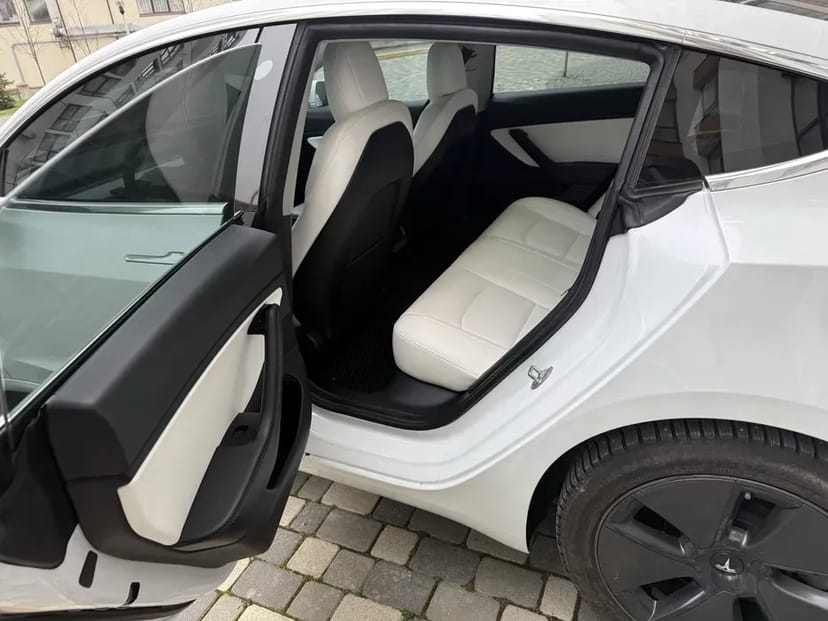 Авто на короткий та довгий термін