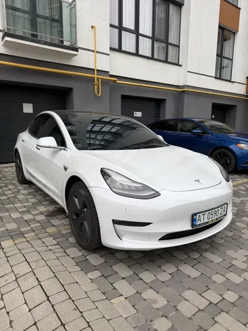Авто на короткий та довгий термін