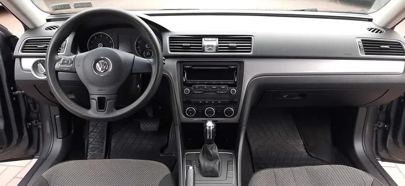 Авто Volkswagen під таксі