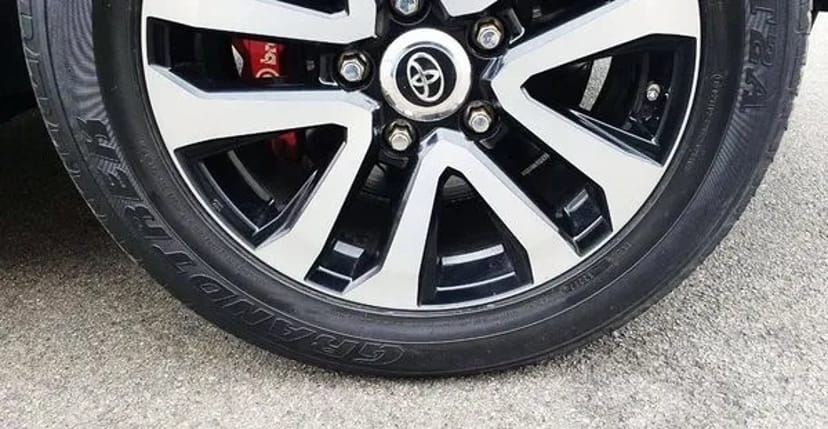 358 Броньований джип Toyota Land Cruiser 200