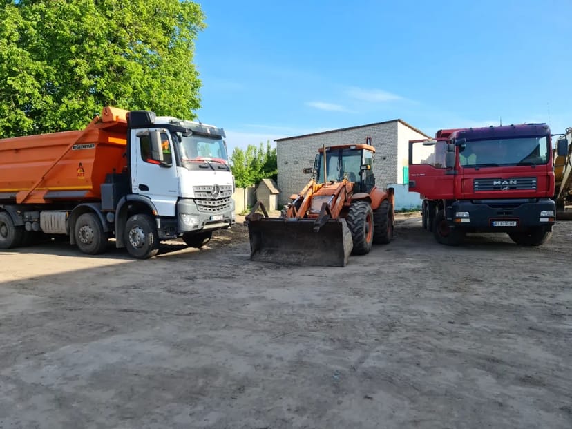 Послуги автомобіля MAN, модель TGA 33.360BB, тип самоскид-с