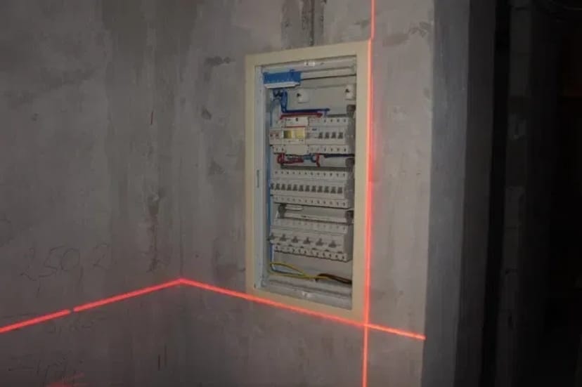 Електрик • Електромонтажні послуги