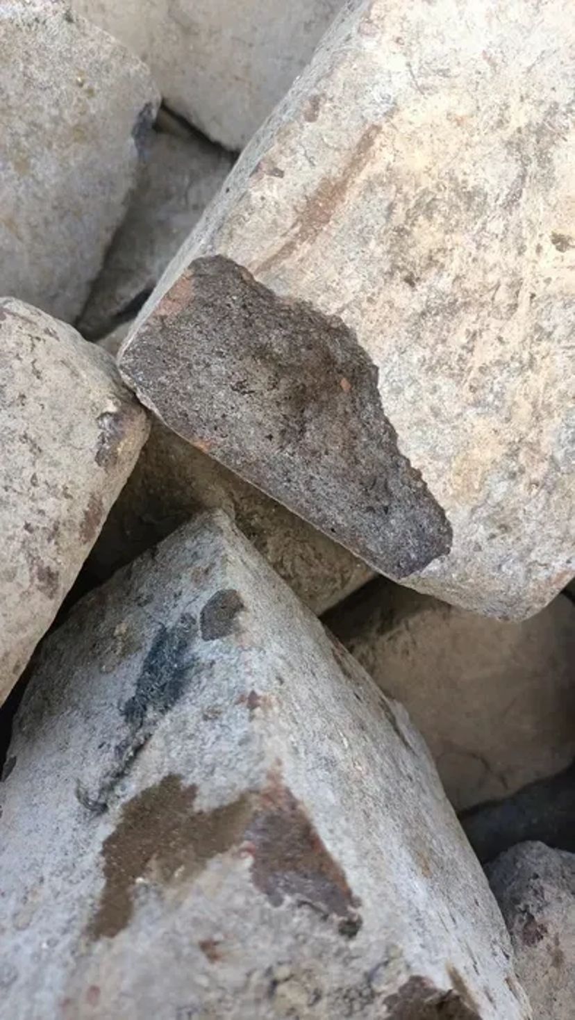 Вогнетривка чорна цегла