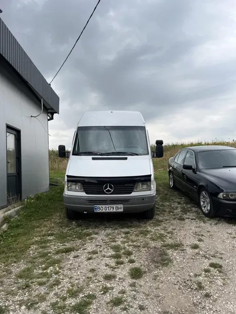 Вантажні перевезення: Швидко, Дбайливо, Доступно.