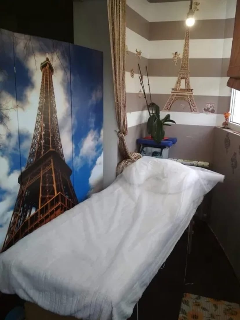 Антицеллюлитный массаж и шугаринг: идеальное тело и гладкая кожа.